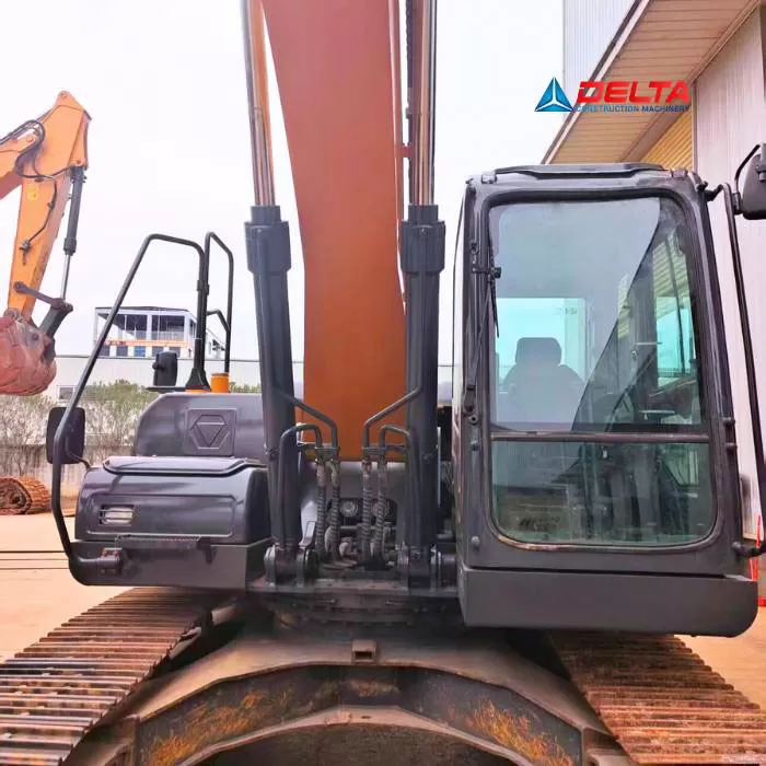 Máy xúc đào bánh xích XCMG XE200DA