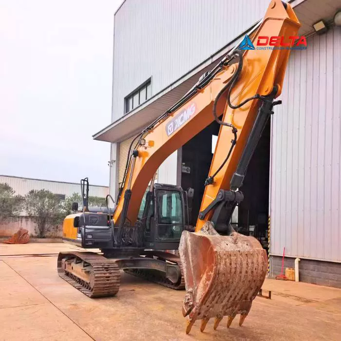 Máy xúc đào bánh xích XCMG XE200DA