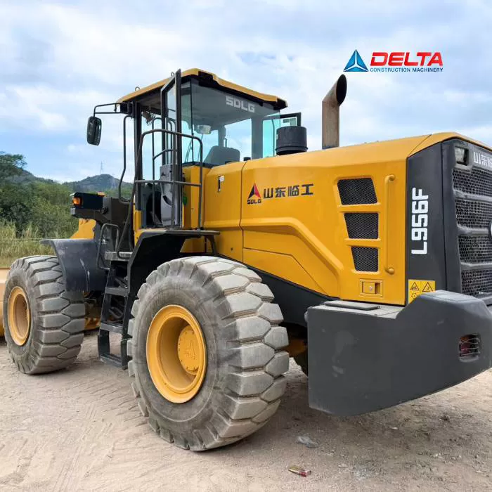 Máy xúc lật bánh lốp SDLG L956F cũ