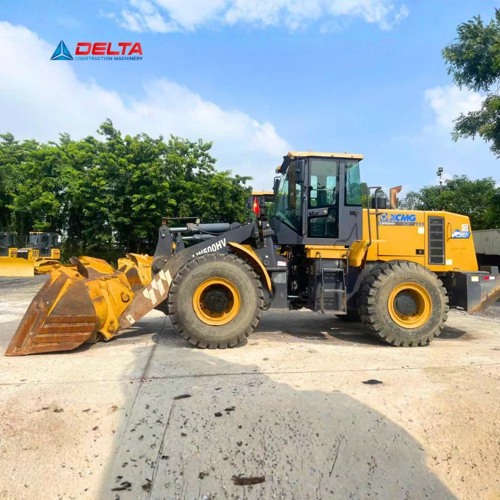 m&aacute;y x&uacute;c lật