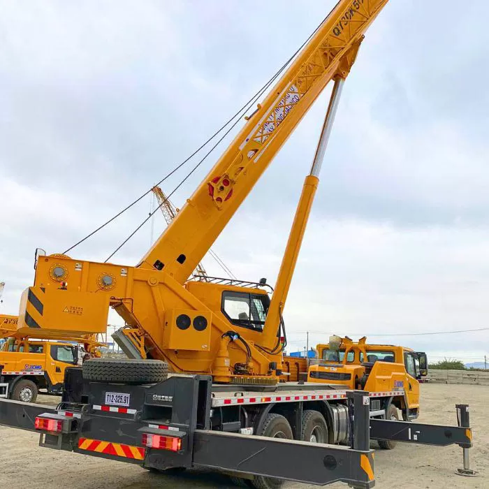 Cần cẩu bánh lốp XCMG QY30K5C