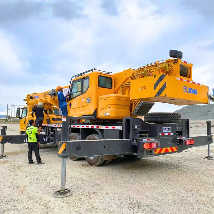 Cần cẩu bánh lốp XCMG QY30K5C