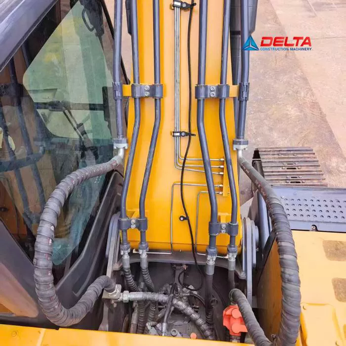 Máy xúc đào bánh xích XCMG XE200DA