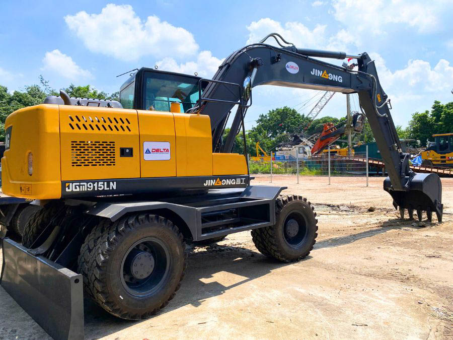 Xúc đào lốp JGM915LN