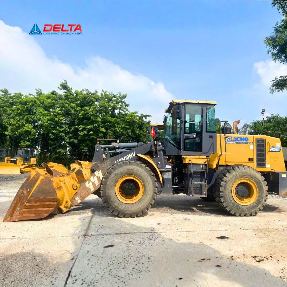 x&uacute;c lật b&aacute;nh lốp