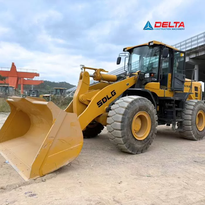 Máy xúc lật bánh lốp SDLG L956F cũ