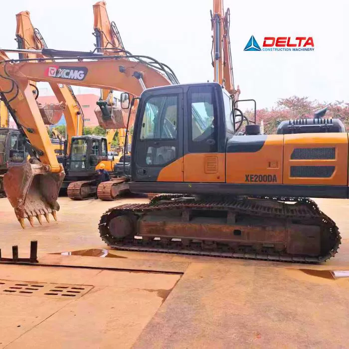 Máy xúc đào bánh xích XCMG XE200DA