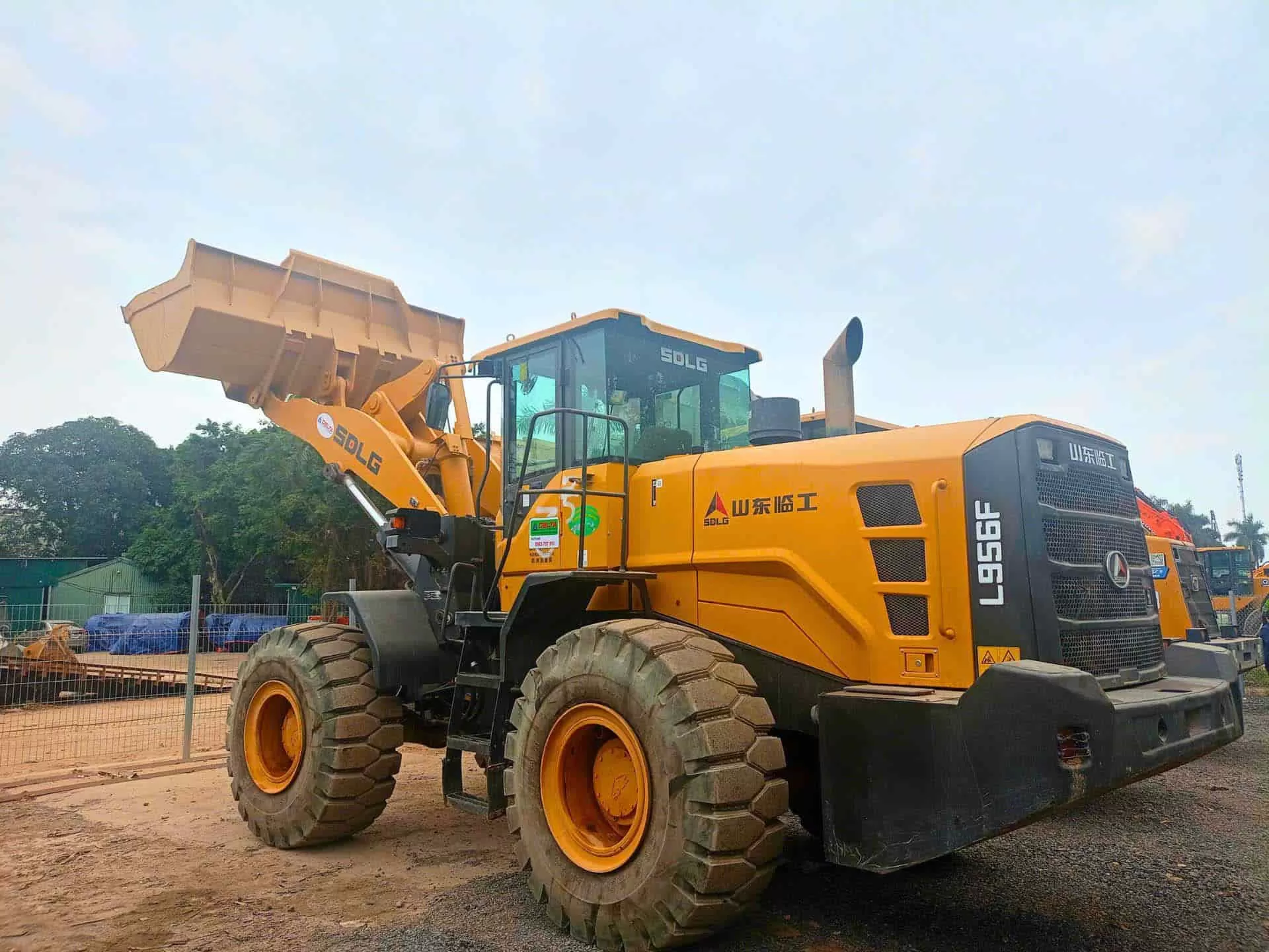 Thuê Xe Xúc Lật - Giải Pháp Chủ Động, Tối Ưu Chi Phí